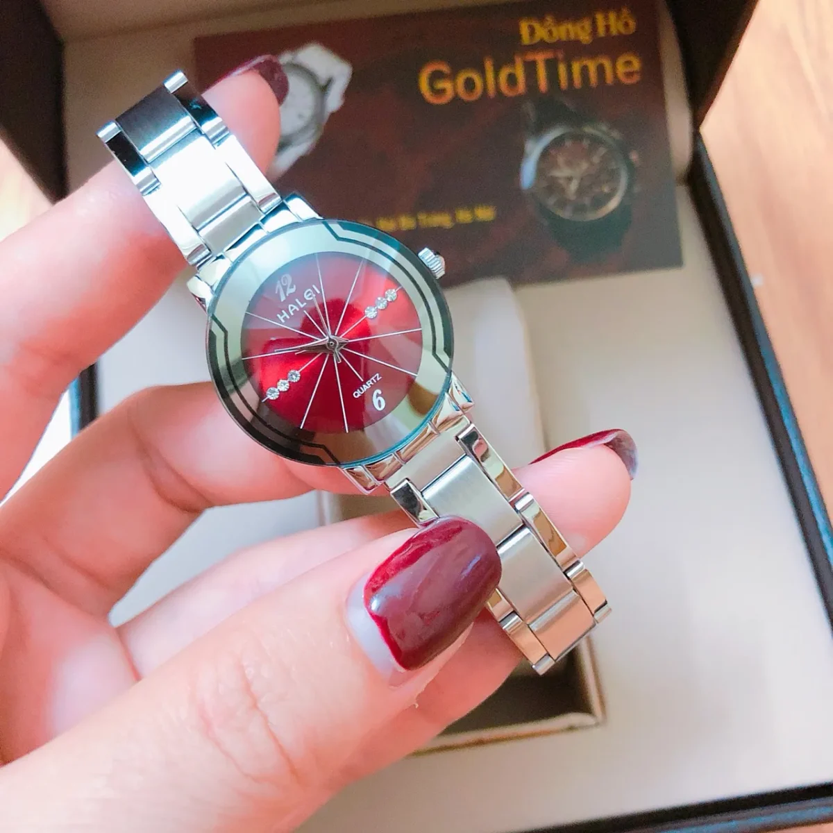 22c82128e1f60824967f6cf151b9b030.jpeg_2200x2200q80.jpg_.webp HALEI Original Watches for ladies Code HL-2526 WATER-RESISTANT- Silver Red - Image 1