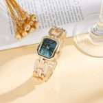 Code: CH-2627 Gold 5-Piece Iced-Out Women's Watch & Bracelet Set Stylish Diamond Design for a Glamorous Touch - Image 2